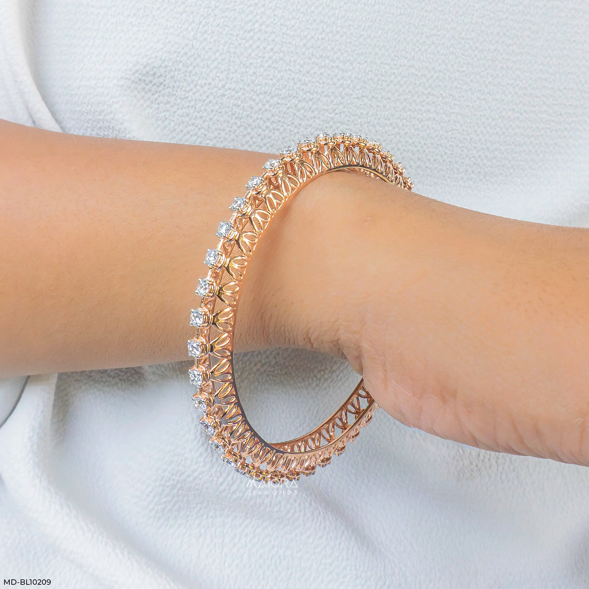 Stellar Dome Lattice Diamond Bangle